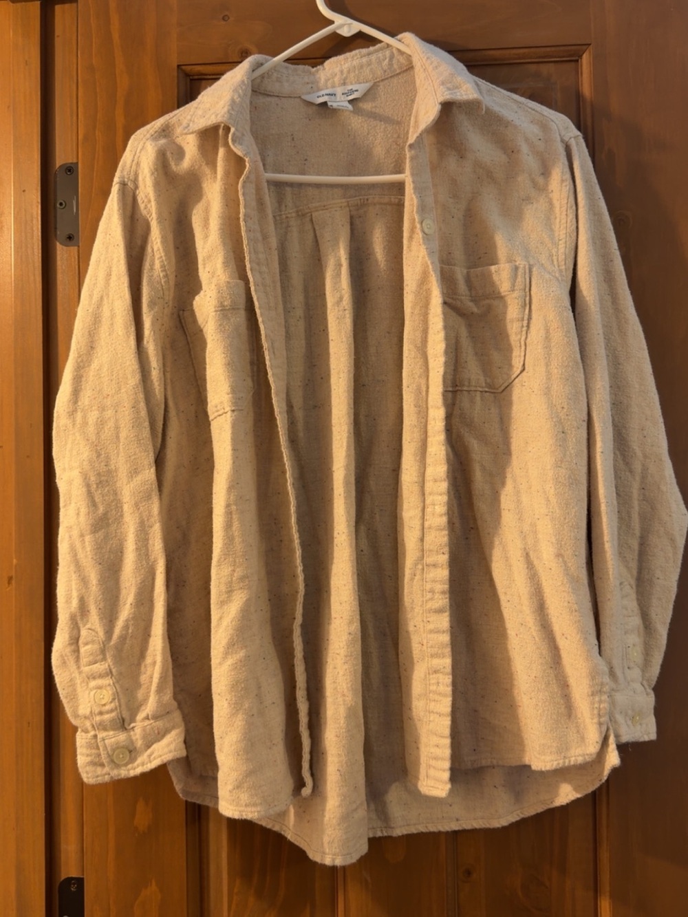 Old Navy Cream Textured Long-Sleeve Button-Down Shirt